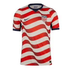 PRE-ORDER États-Unis 26/27 I Domicile Maillot - Version Supporter | Livraison Gratuite + Porte-clés Offert