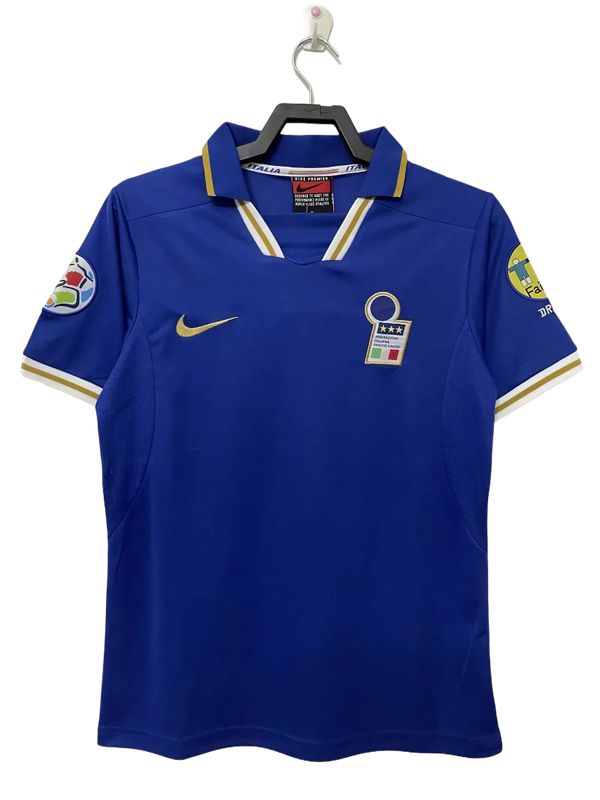 Italie 1996 I Domicile Maillot - Version Rétro | Livraison Gratuite + Porte-clés Offert